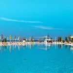 Holiday park Mobile Homes With Pool In Medulin-istrien 38800