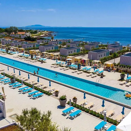 Mobile Homes With Pool In Medulin-istrien 38800 *