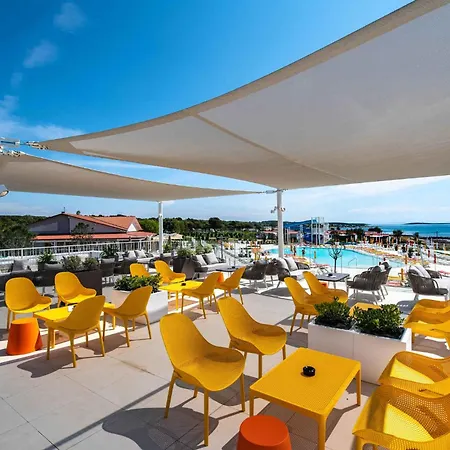 Mobile Homes With Pool In Medulin-istrien 38800