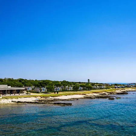 Kompleks wypoczynkowy Mobile Homes With Pool In Medulin-istrien 38800 Medulin