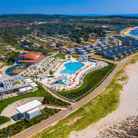 Mobile Homes With Pool In Medulin-istrien 38800 Medulin