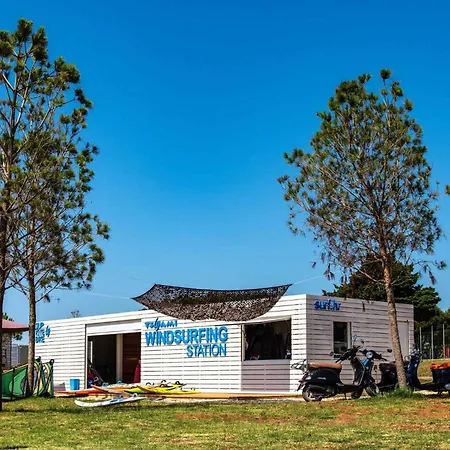 Kompleks wypoczynkowy Mobile Homes With Pool In Medulin-istrien 38800 Medulin