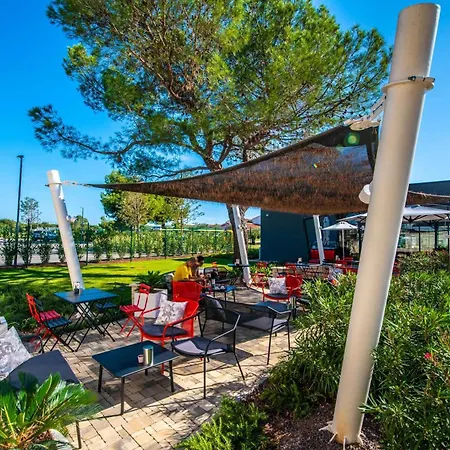 Mobile Homes With Pool In Medulin-istrien 38800 * Medulin