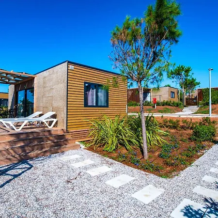 Kompleks wypoczynkowy Mobile Homes With Pool In Medulin-istrien 38800 Medulin