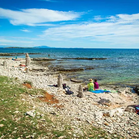 Kompleks wypoczynkowy Mobile Homes With Pool In Medulin-istrien 38800