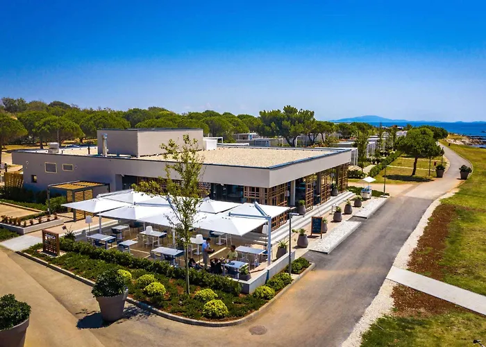 Πάρκο διακοπών Mobile Homes With Pool In Medulin-istrien 38800