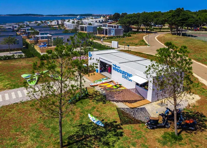 Mobile Homes With Pool In Medulin-istrien 38800 Πάρκο διακοπών *