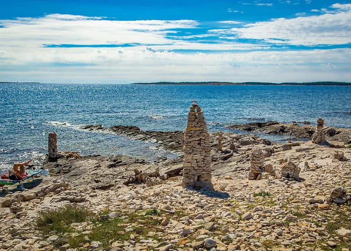 Πάρκο διακοπών Mobile Homes With Pool In Medulin-istrien 38800 *