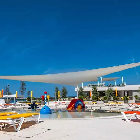 Mobile Homes With Pool In Medulin-istrien 38800 Holiday park