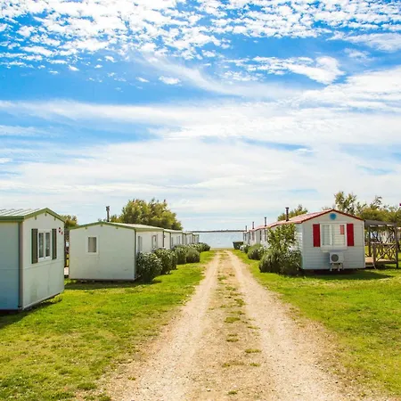 Mobile Homes With Pool In Medulin-istrien 38800 Holiday park *