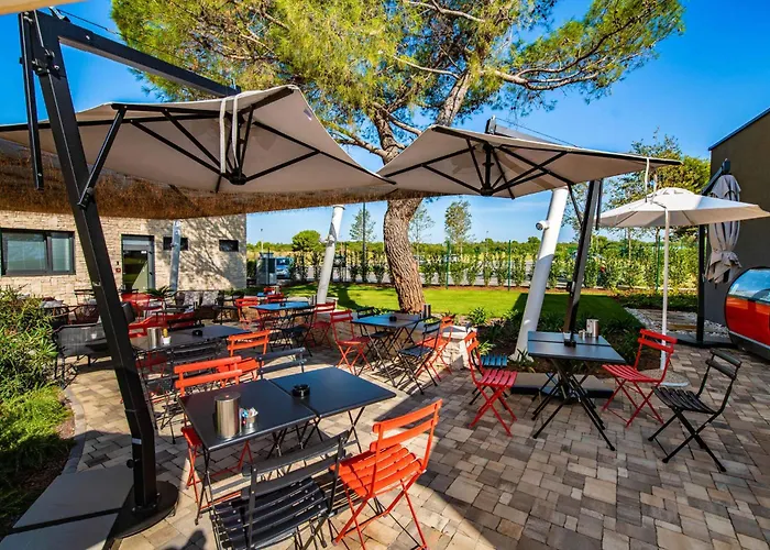 Mobile Homes With Pool In Medulin-istrien 38800 * 메덜린